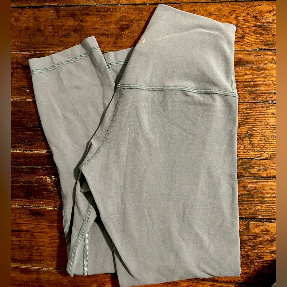 Lululemon High Rise Align Legging 23” - Size 4